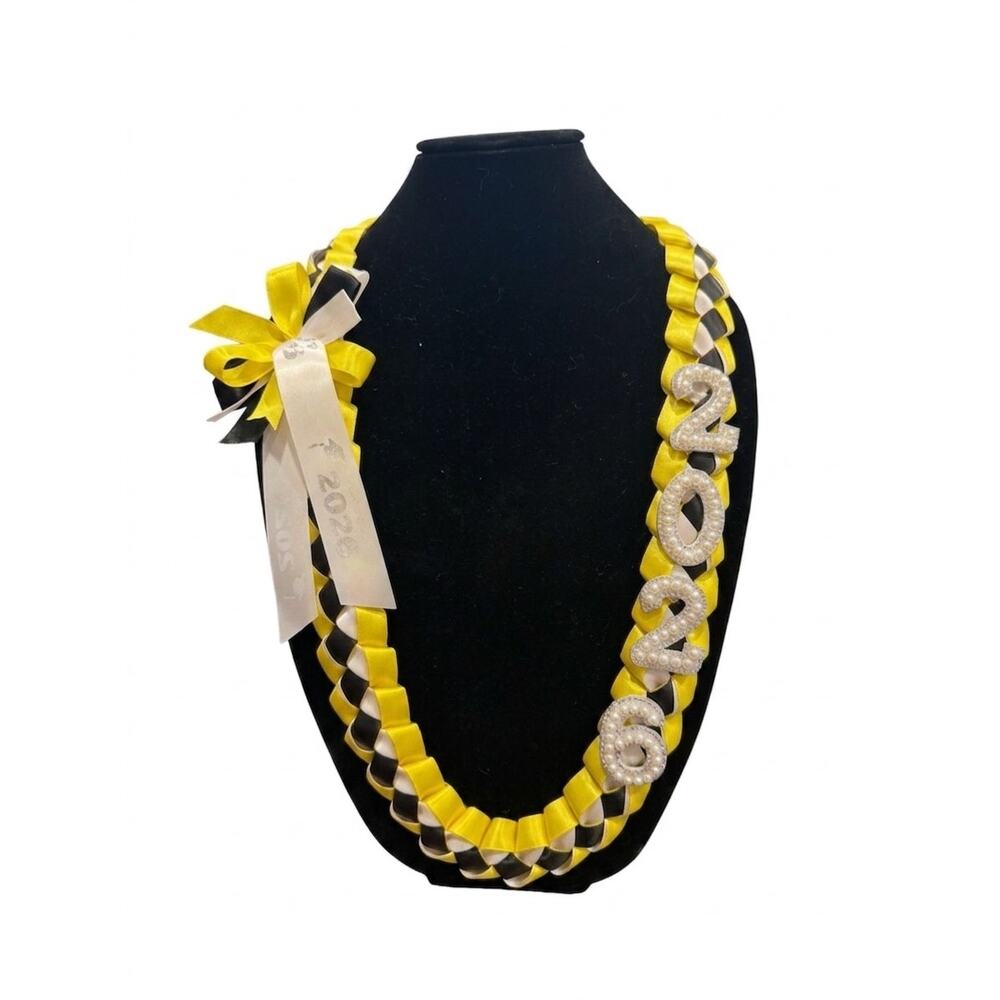 Class of 2026 Graduation Lei with Bling Beaded 2026 Red Black White Ribbon Lei